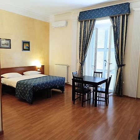 Opera Italian Suite Rome Bagian luar foto