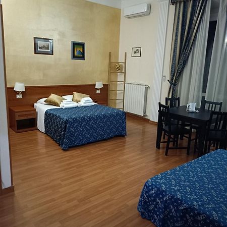 Opera Italian Suite Rome Bagian luar foto
